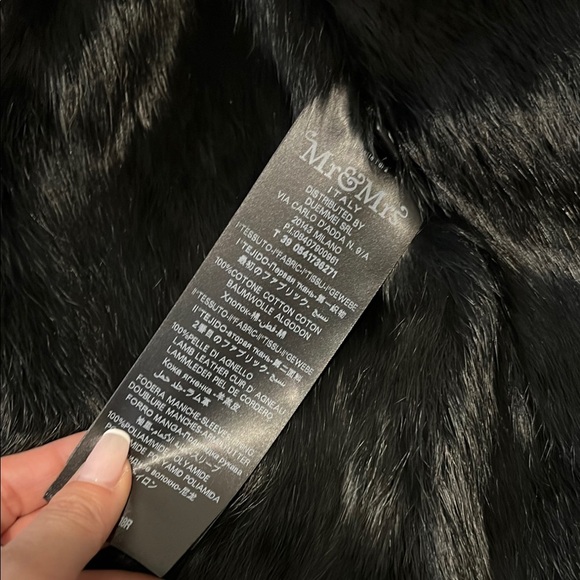 Mr & Mrs Italy Stylish Tan Parka with Black Fur full lining and hood - Picture 3 of 8